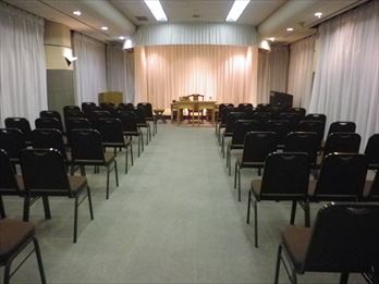 やすらぎ会館式場前