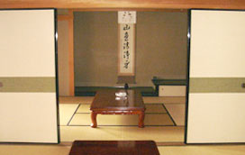 高野山東京別院斎場控室