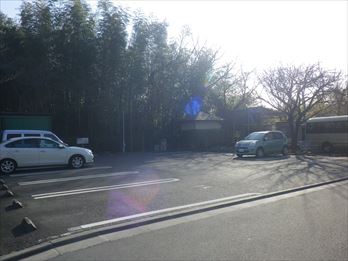 町田いずみ浄苑 いずみ会館駐車場