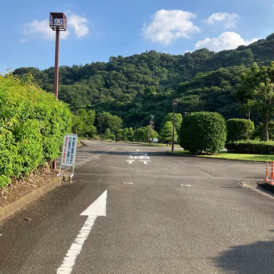 愛川町斎場(愛川聖苑)の駐車場への入り方4