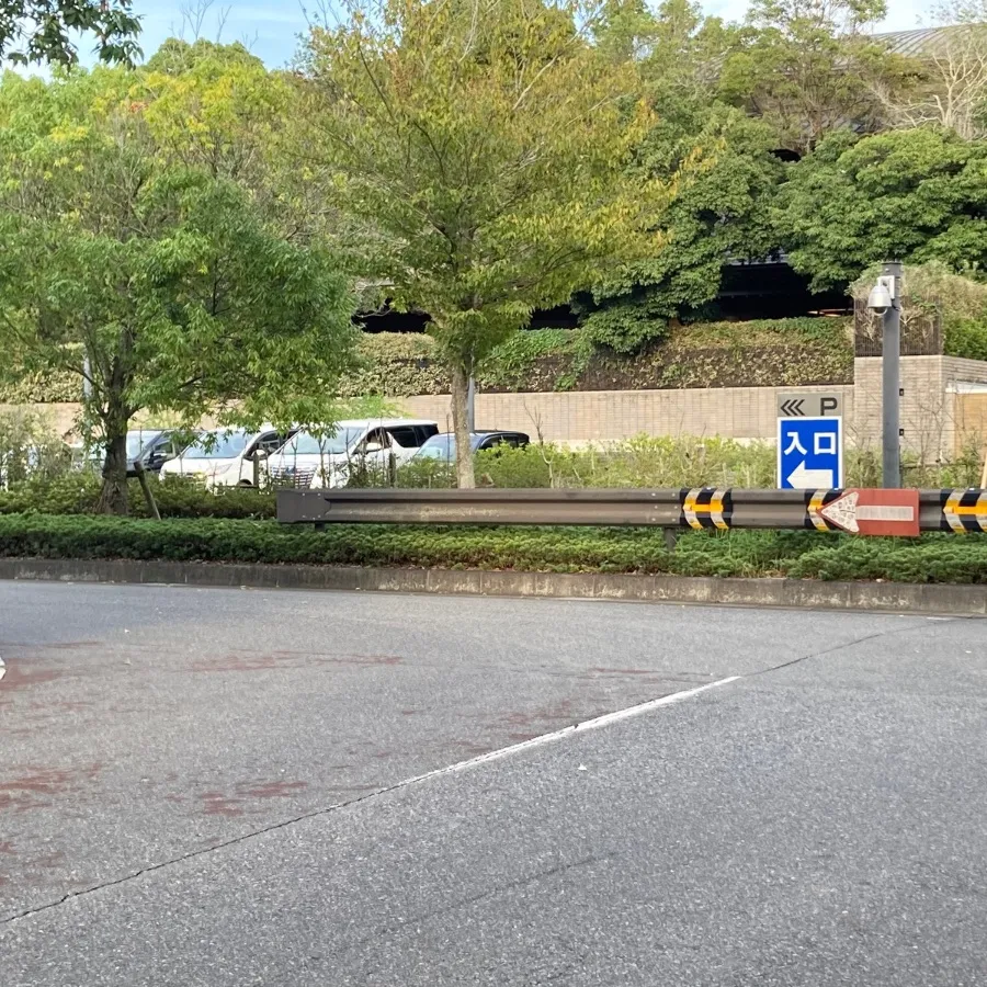 千葉市斎場の駐車場への入り方5