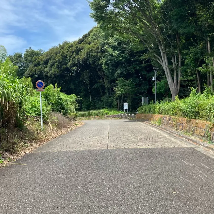 バス停留所から茅ヶ崎市斎場までの歩き方3