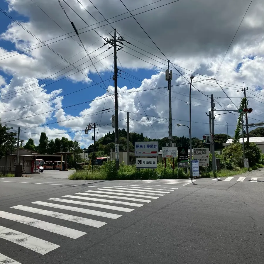 長南聖苑の駐車場への入り方1