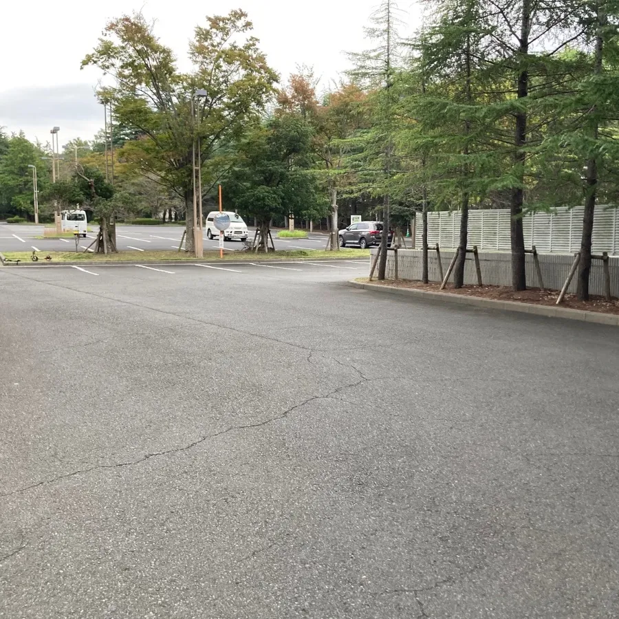 市川市斎場の駐車場への入り方4