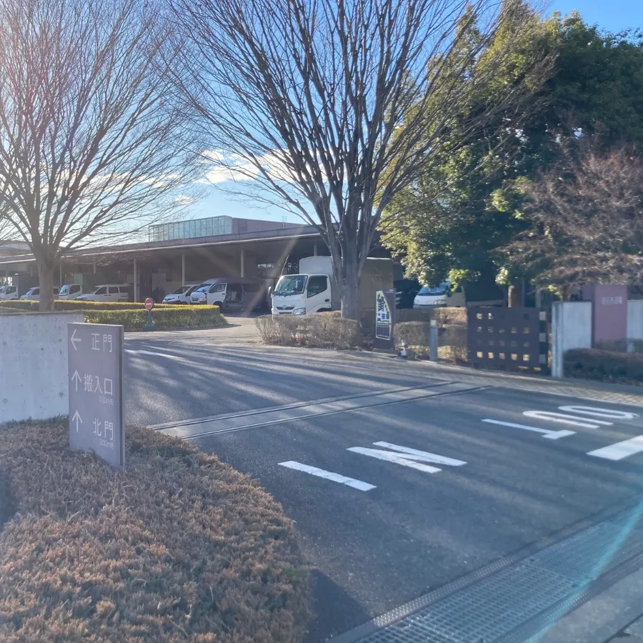 越谷市斎場の駐車場への入り方6