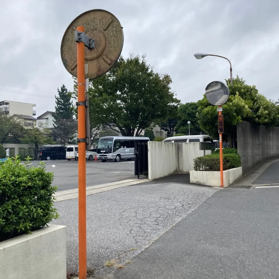 松戸市斎場の駐車場への入り方6