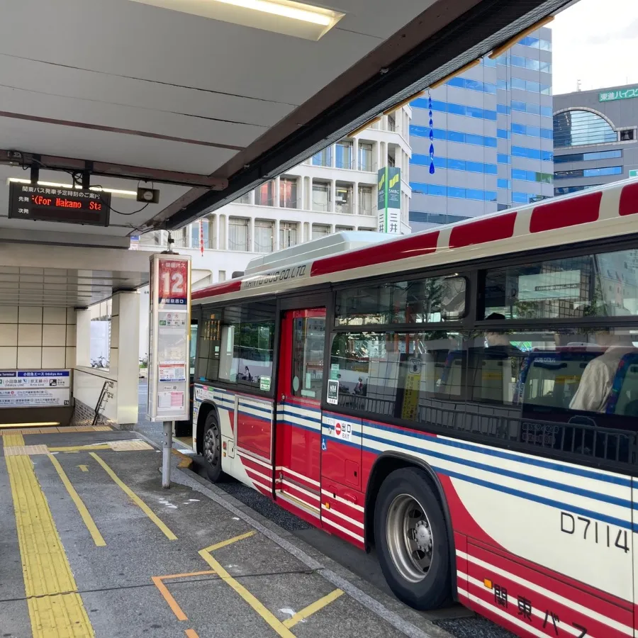 乗車するバス停