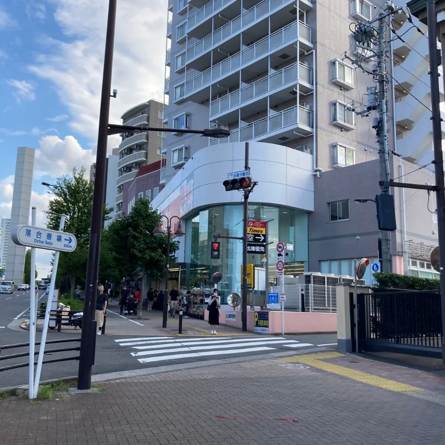 落合斎場の駐車場への入り方2