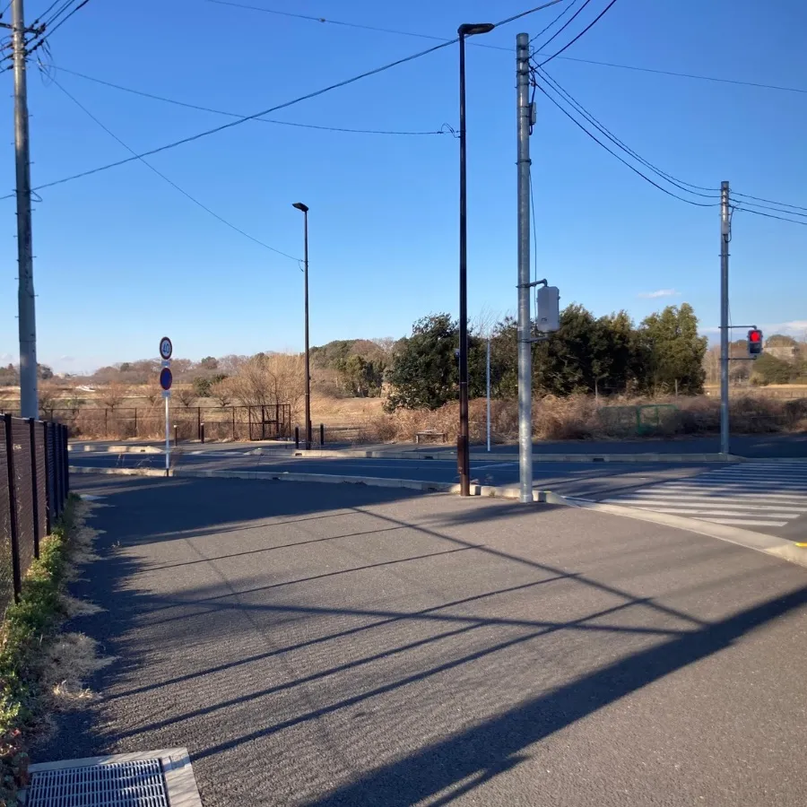 バス停留所から大宮聖苑までの歩き方2