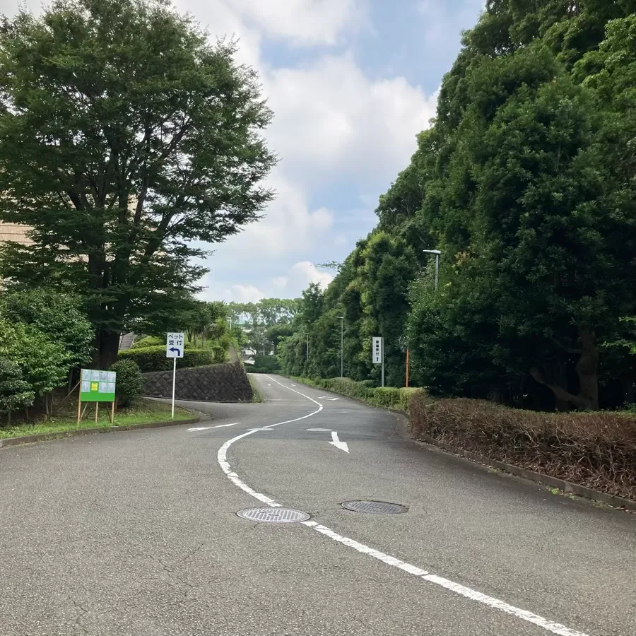 戸塚斎場の駐車場への入り方5