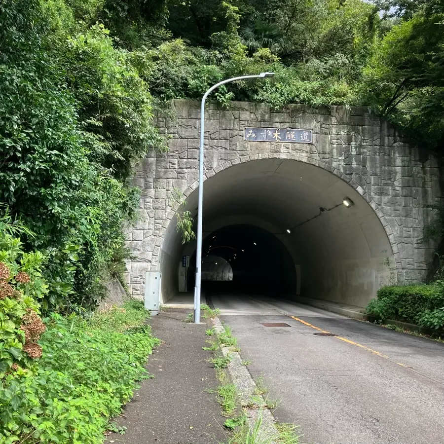 横浜市南部斎場の駐車場への入り方3