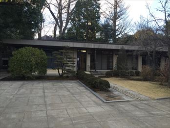 安養寺中庭
