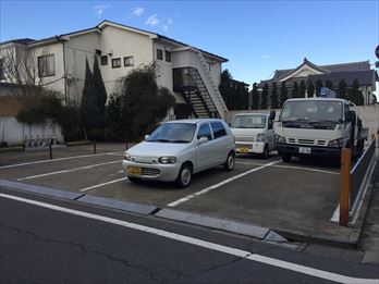 長龍寺斎場駐車場