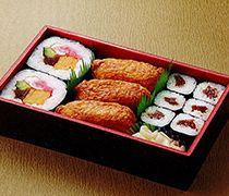 助六 900円