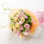 赤ちゃんの葬儀にふさわしい花祭壇とは？愛情あふれる最後のお別れ