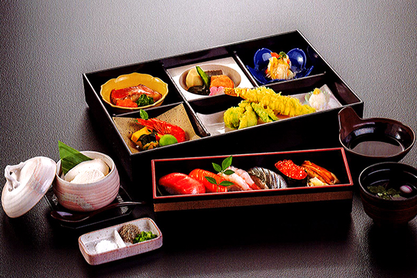 戸隠 4800円