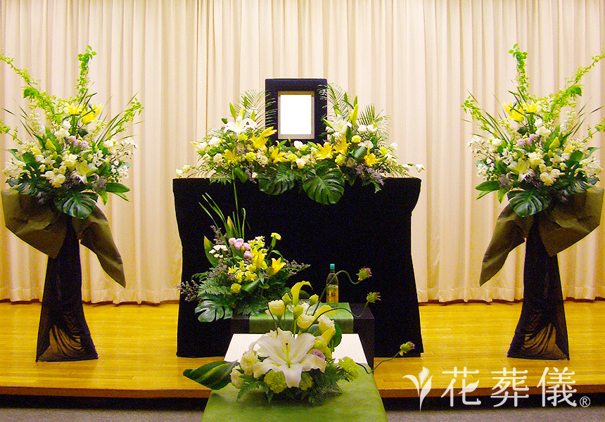清い南風の花祭壇