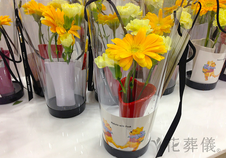 プーさんの花祭壇