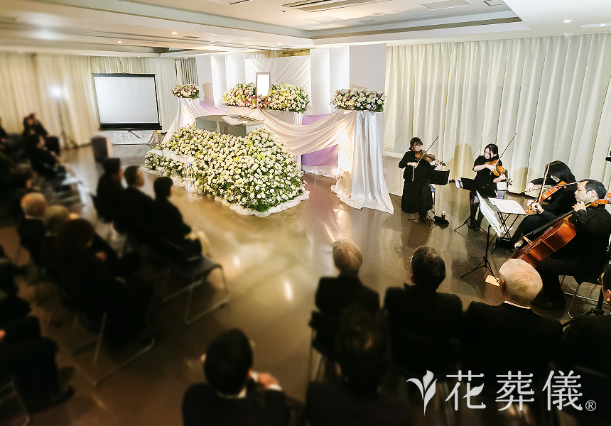 flower wayの花祭壇