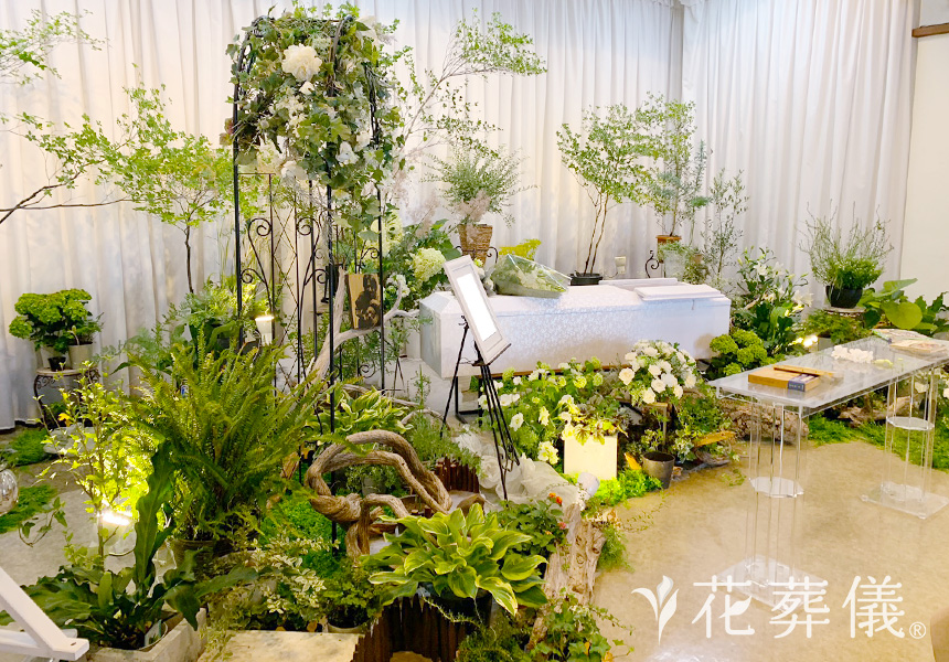 ガーデニング祭壇の花祭壇