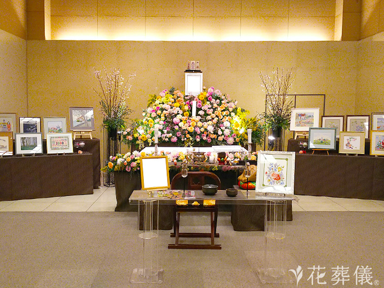 かわさき南部斎苑で葬儀を行ったお客様の祭壇写真02