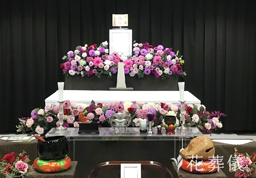 華彩の花祭壇