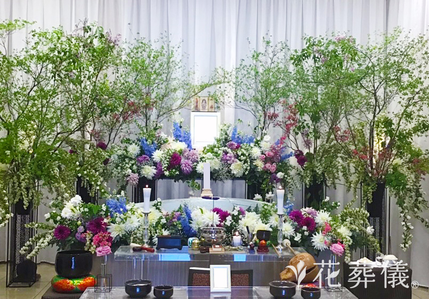 鎌倉を散歩しよう。の花祭壇