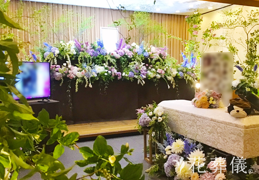 情熱的な夢の花祭壇