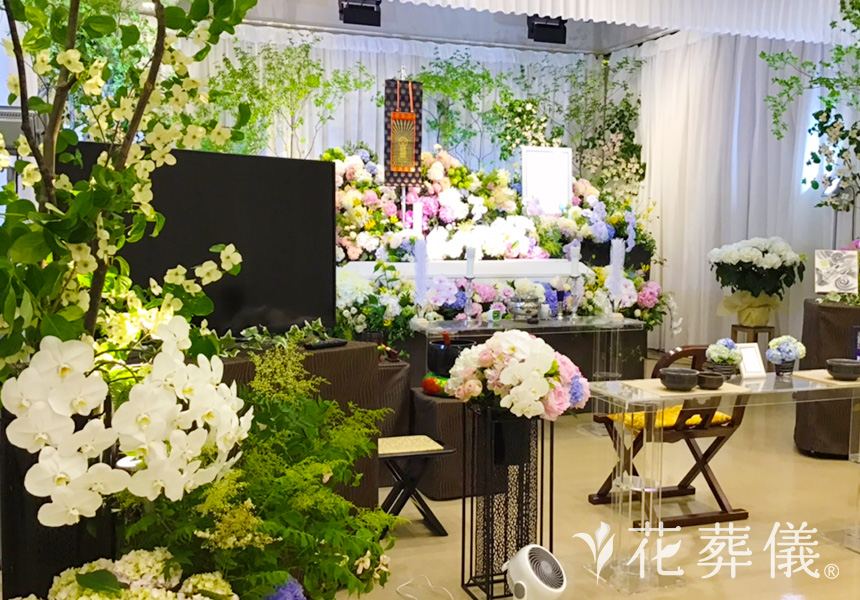 ありがとうの気持ちを花に込めての花祭壇