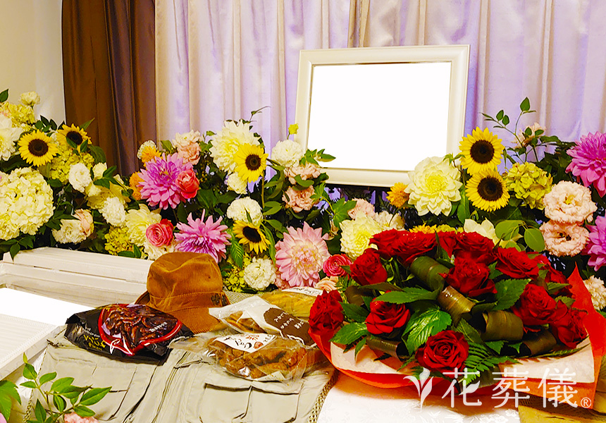 夏の香りの花祭壇