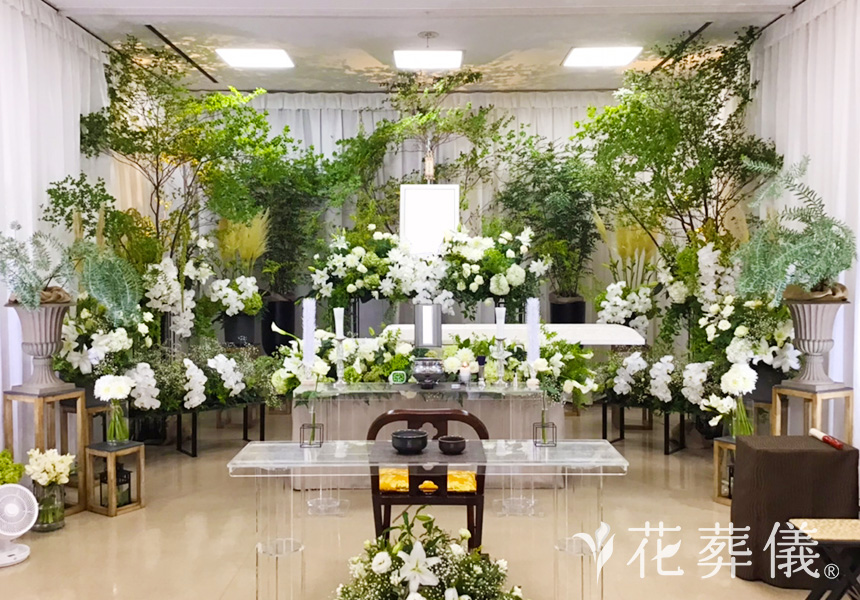 純真の花祭壇