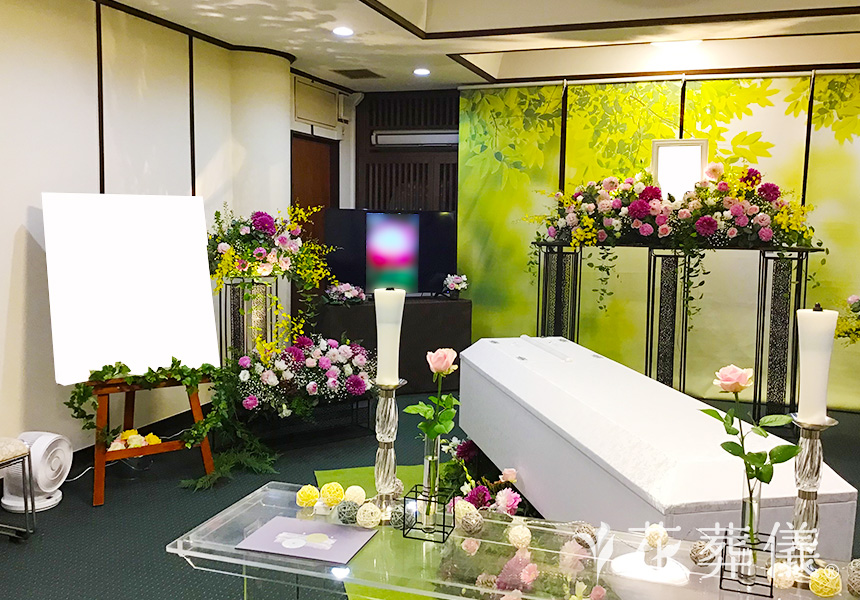 aroma(アロマ)の花祭壇