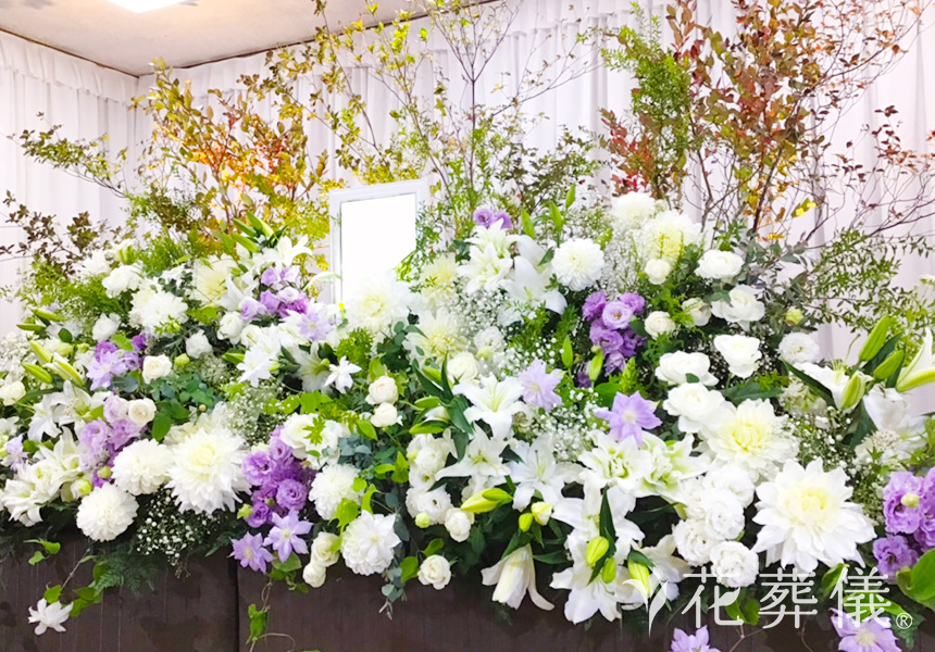ブリリアントの花祭壇
