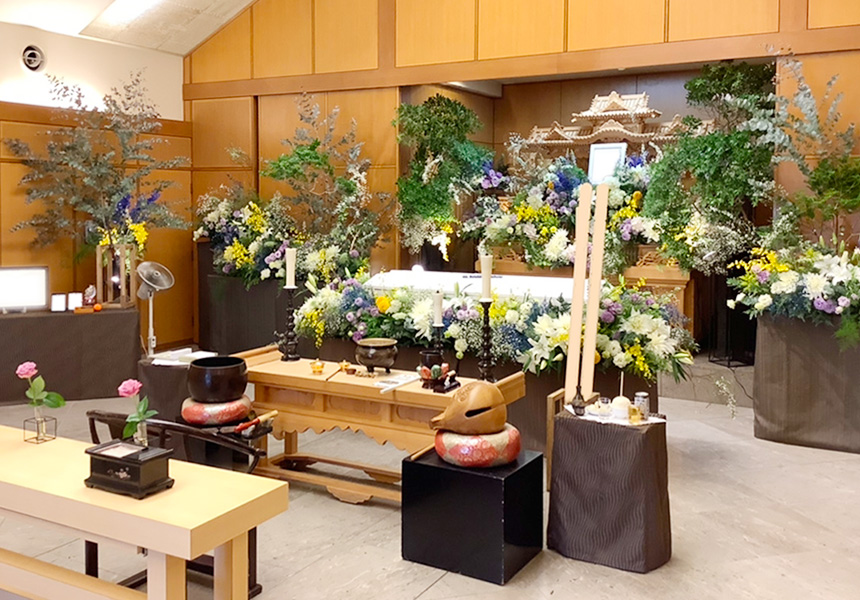 夢は枯野を駆け巡るの花祭壇