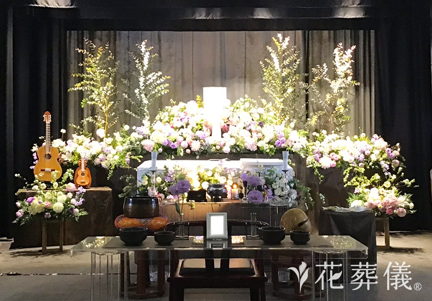 ゆっくりと夜が明けてゆくの花祭壇