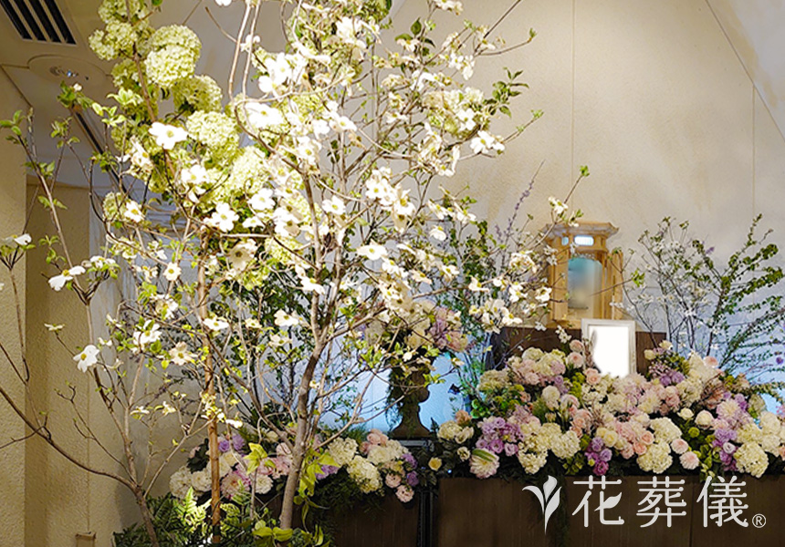 初花の花祭壇