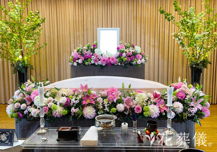 春和景明の花祭壇