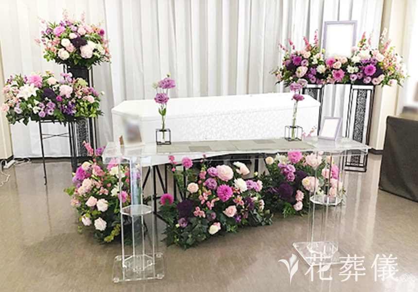 花紅柳緑の花祭壇