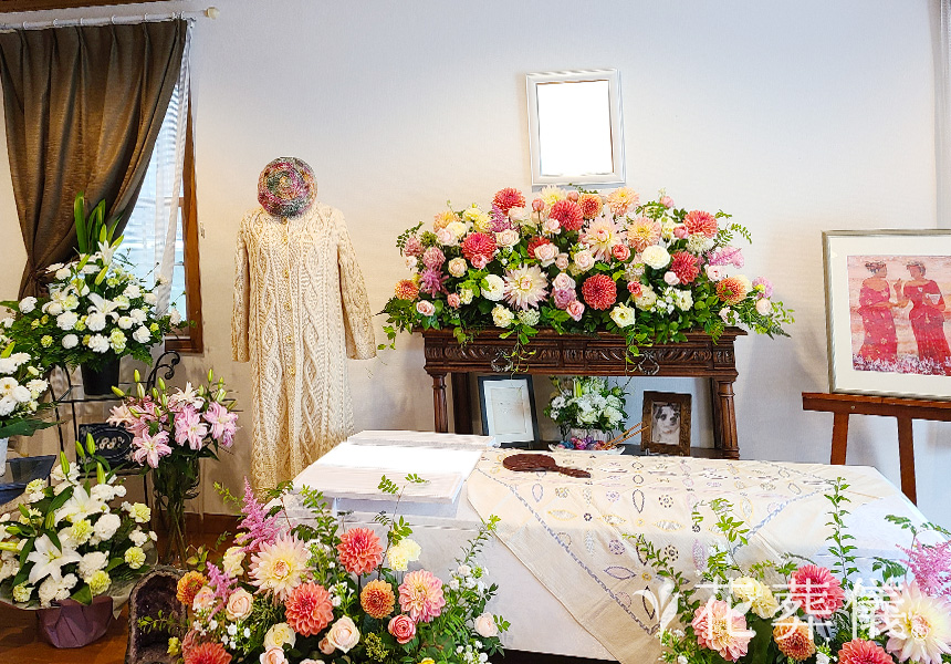 想いのままにの花祭壇