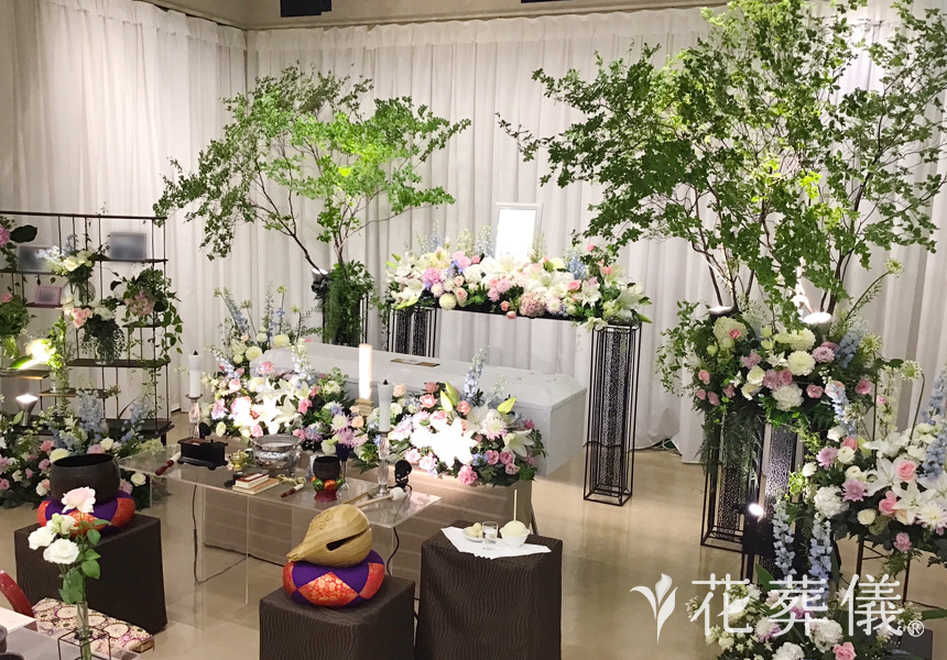 スイートメモリアルの花祭壇