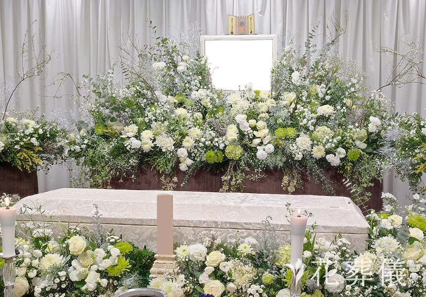 雪山の花祭壇