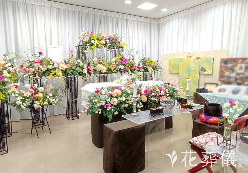 お茶会へのご招待の花祭壇