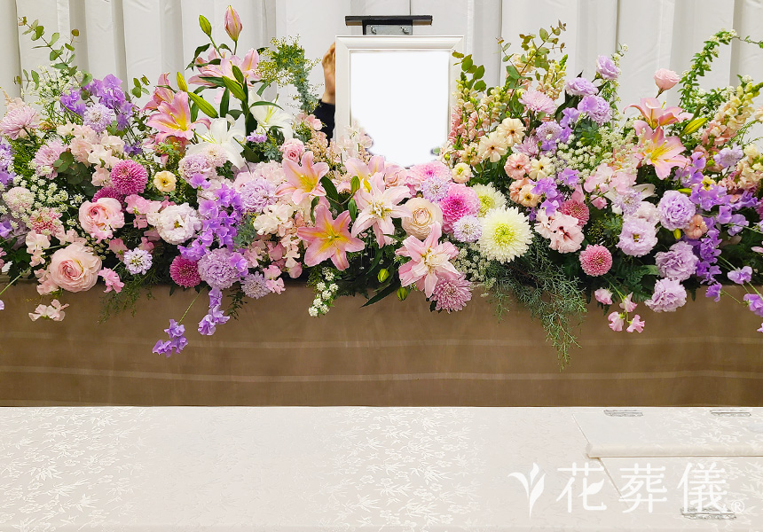 過ごした日々の花祭壇