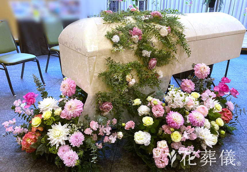 眠り姫の花祭壇