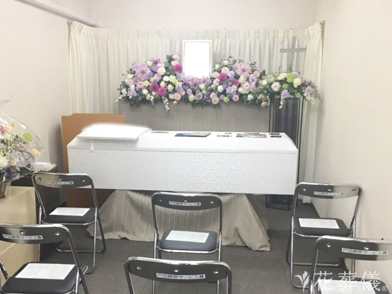戸田サービス館で葬儀を行ったお客様の祭壇写真01