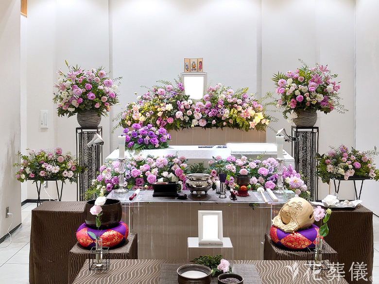 かわさき北部斎苑で葬儀を行ったお客様の祭壇写真01