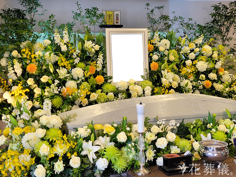 無門庭園で葬儀を行ったお客様の祭壇写真02