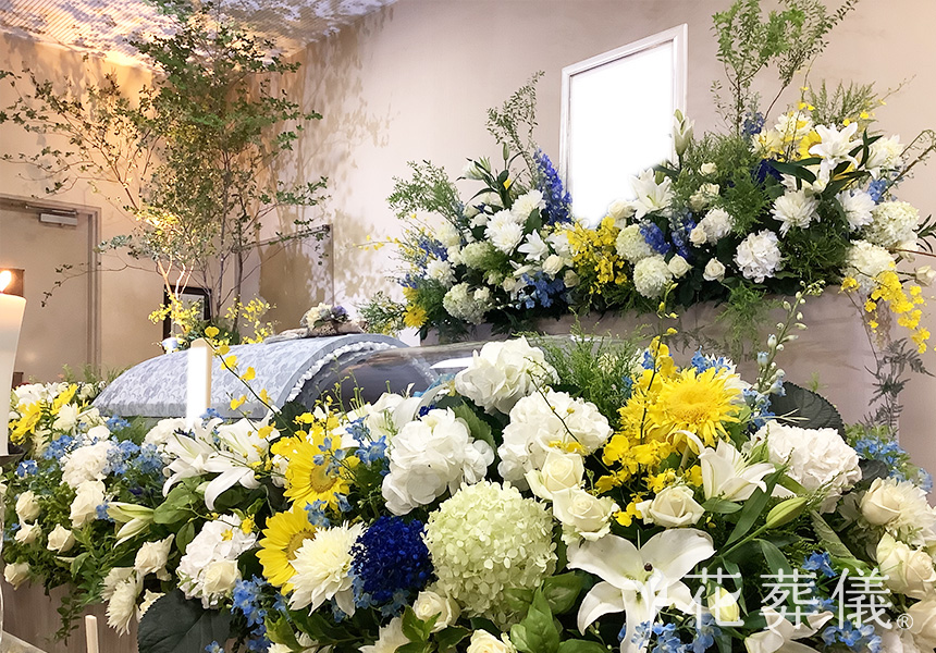 海街diaryの花祭壇