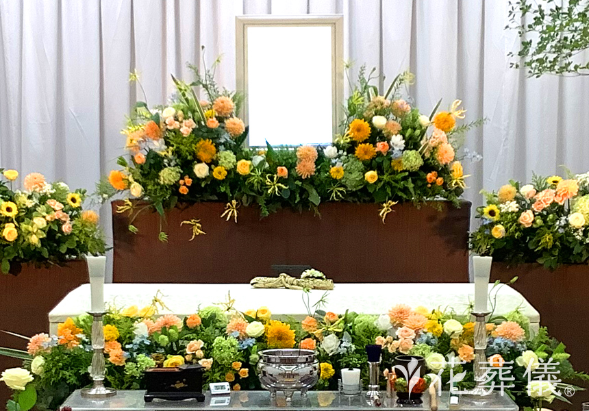 故郷北海道の花祭壇