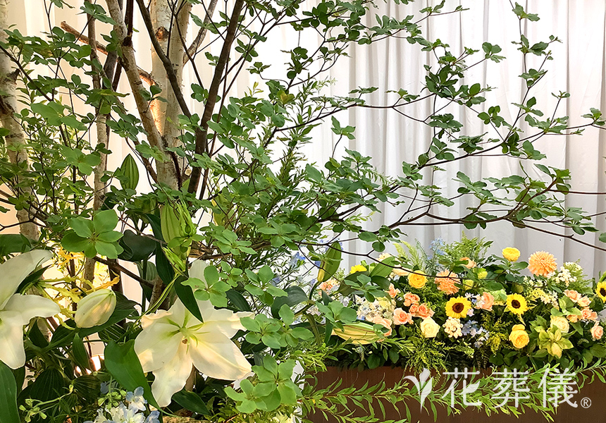 故郷北海道の花祭壇